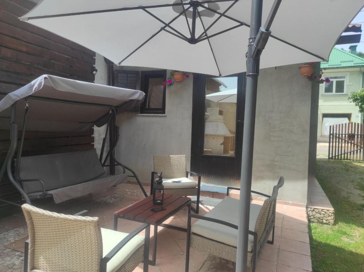 Apartment Maltar Lic Bagian luar foto